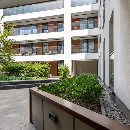 Rezydencja Lazienki Park Apartments - City Centre By Sun & Snow Варшава Екстер'єр фото